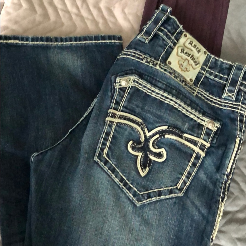 Men’s Rock Revival distressed Jeans. Bennett boot